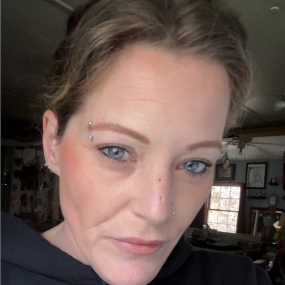 Meet your Posher, Paula - Picture 2 of 4